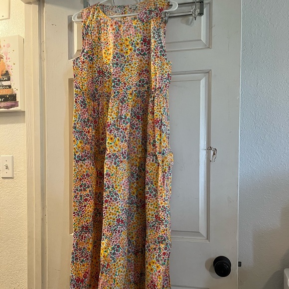 J. Crew Dresses & Skirts - J. Crew Multicolor Floral Dress